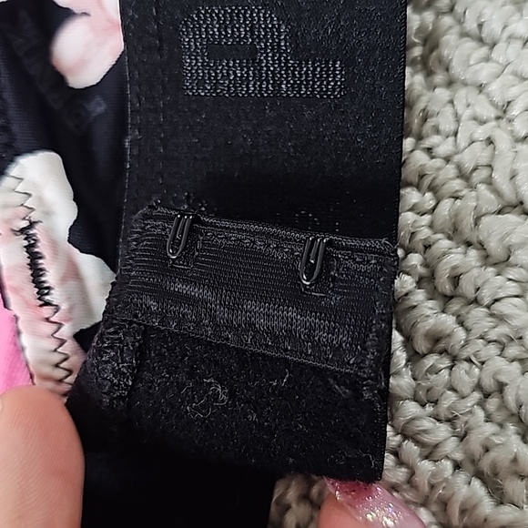 PINK by Victoria's Secret Floral Bra XS/32A-32B - Picture 5 of 5